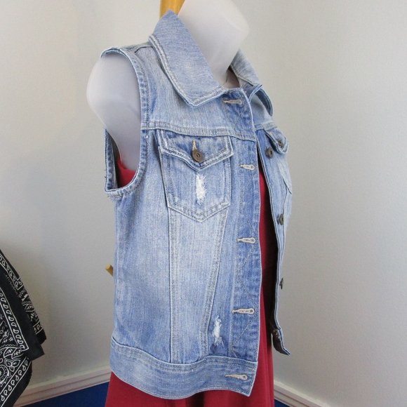 Mudd Distressed Denim Vest - Picture 5 of 14